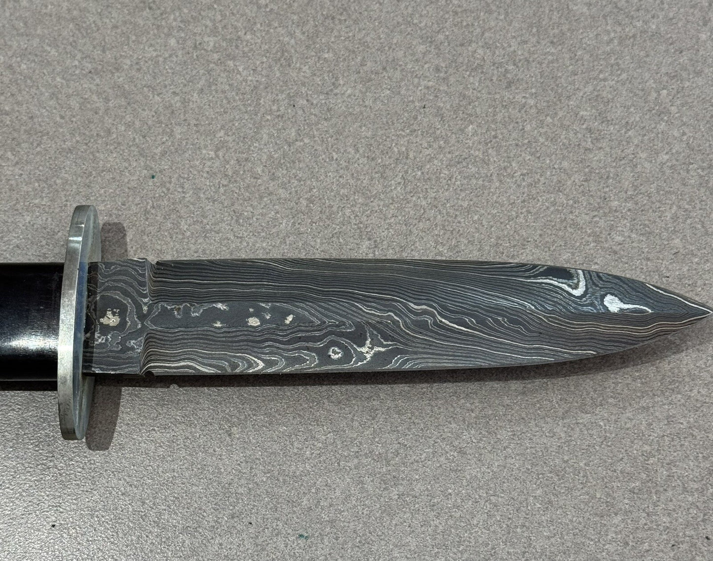 DAMASCUS STEEL BLADE KNIFE WITH CUSTOM SHEATH 5.5”BLADE 10“ FULL LENGTH 2 SIDED