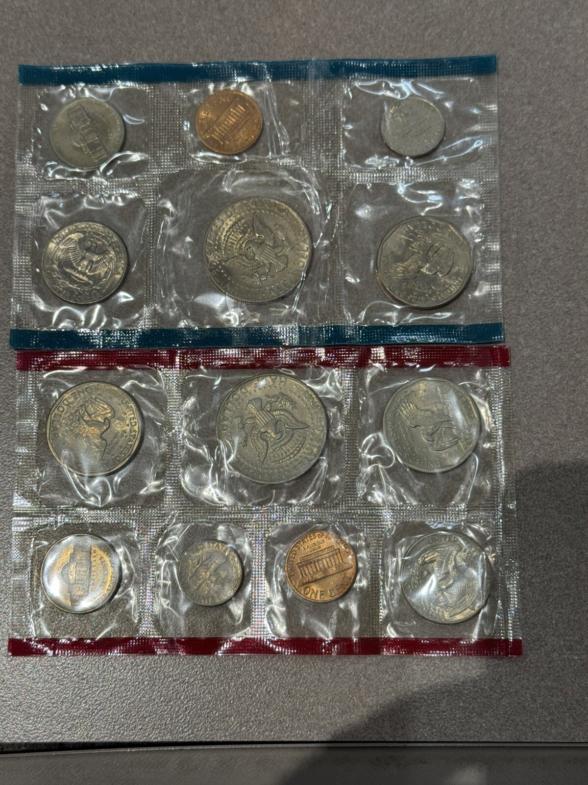 1979 P-1980 D U.S. MINT SET  12 Coins With Toning Beautiful