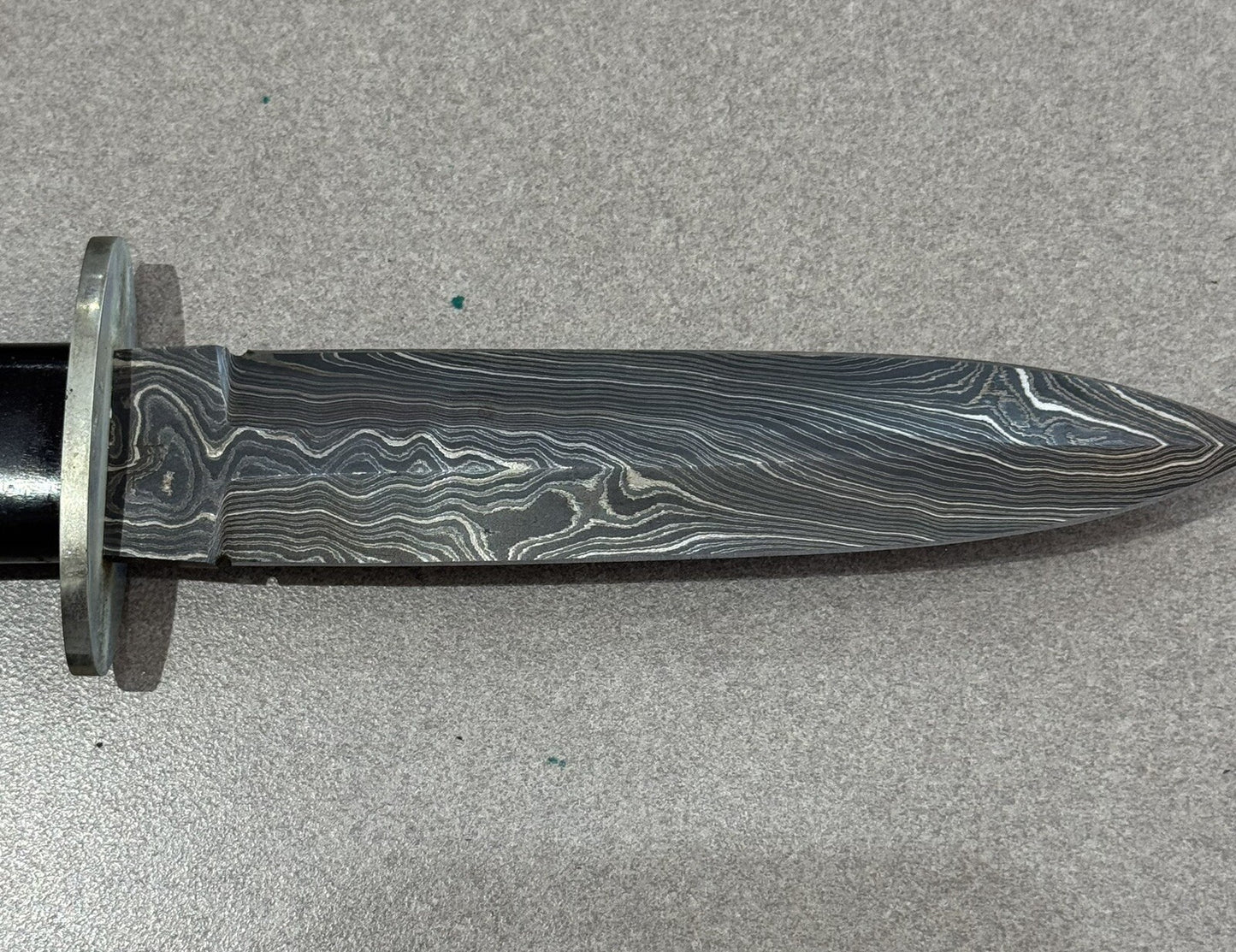 DAMASCUS STEEL BLADE KNIFE WITH CUSTOM SHEATH 5.5”BLADE 10“ FULL LENGTH 2 SIDED