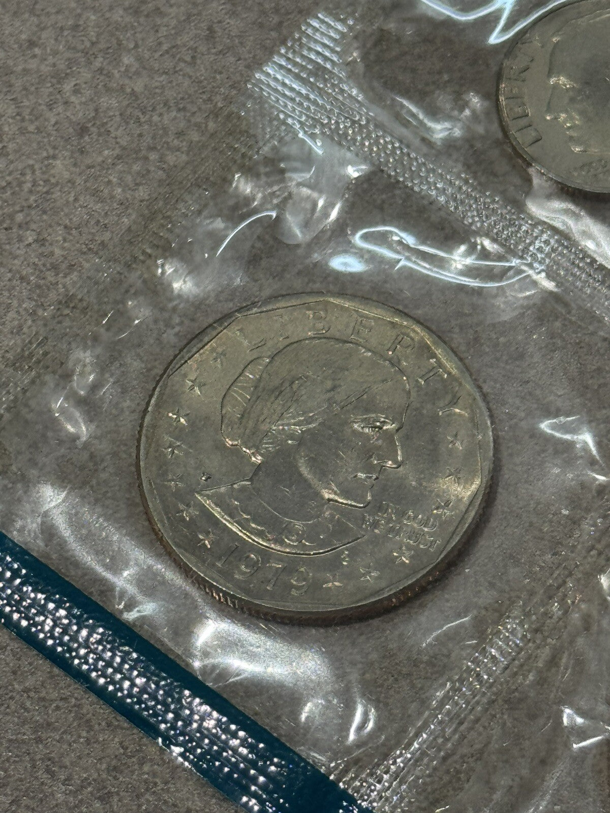 1979 P-1980 D U.S. MINT SET  12 Coins With Toning Beautiful