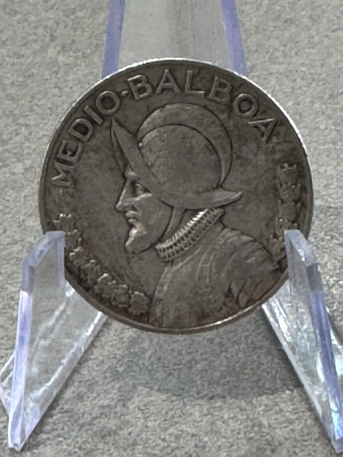 1933 PANAMA SILVER 1/2  BALBOA