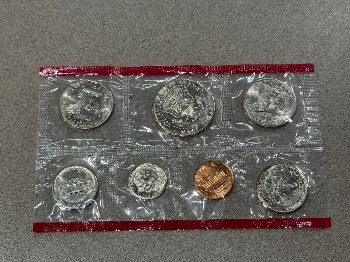 1984,1981,79,79,85 Uncirculated Coin Sets U.S Mint Mixed Years D