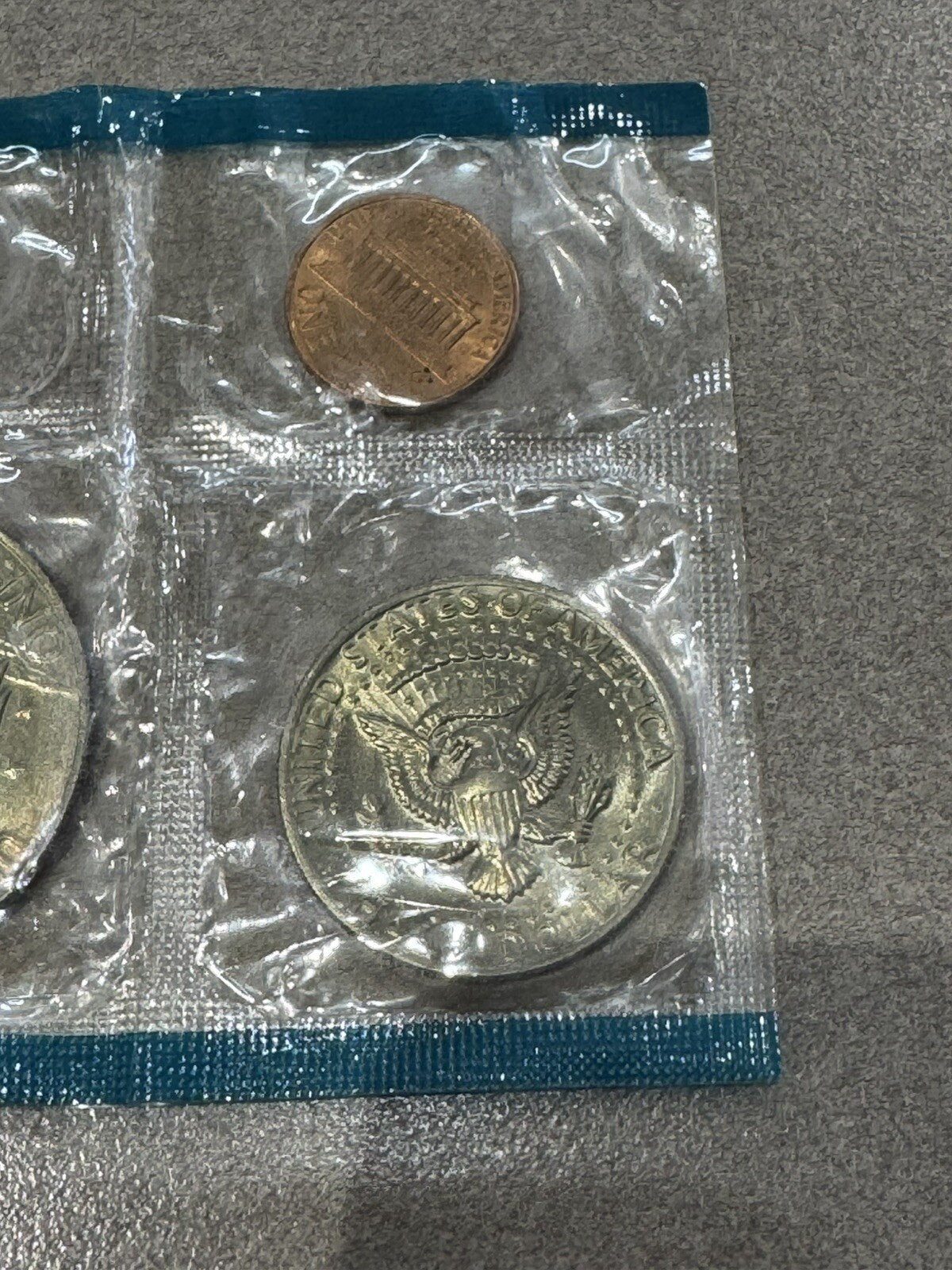 1977 Uncirculated Coin Set 12 Coins Nicely Toned P-D