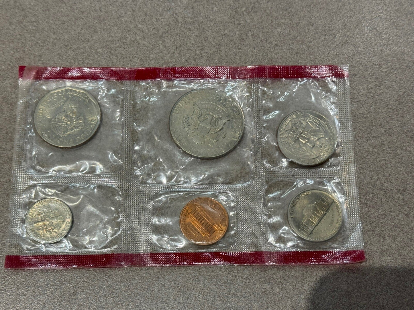 1984,1981,79,79,85 Uncirculated Coin Sets U.S Mint Mixed Years D