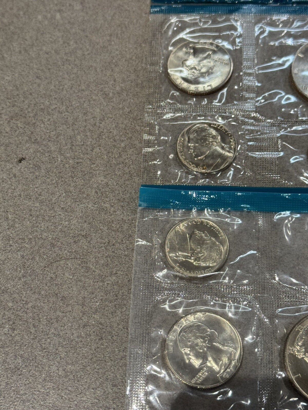 1972,80,79,98,7772 Uncirculated Coin Sets U.S Mint Mixed Years P&D