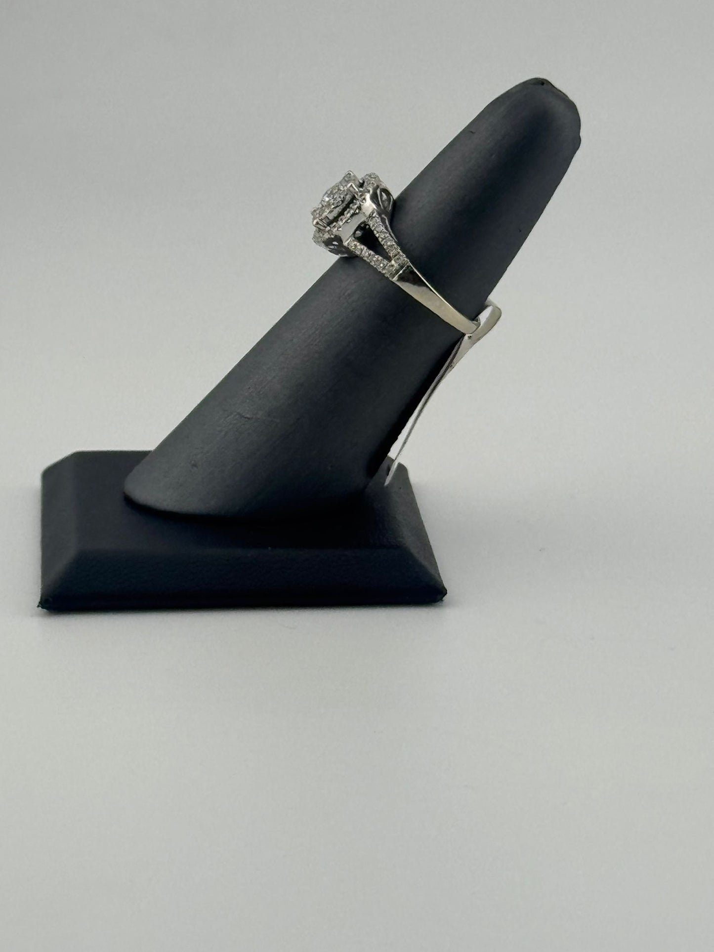 Gold White Diamond Ring