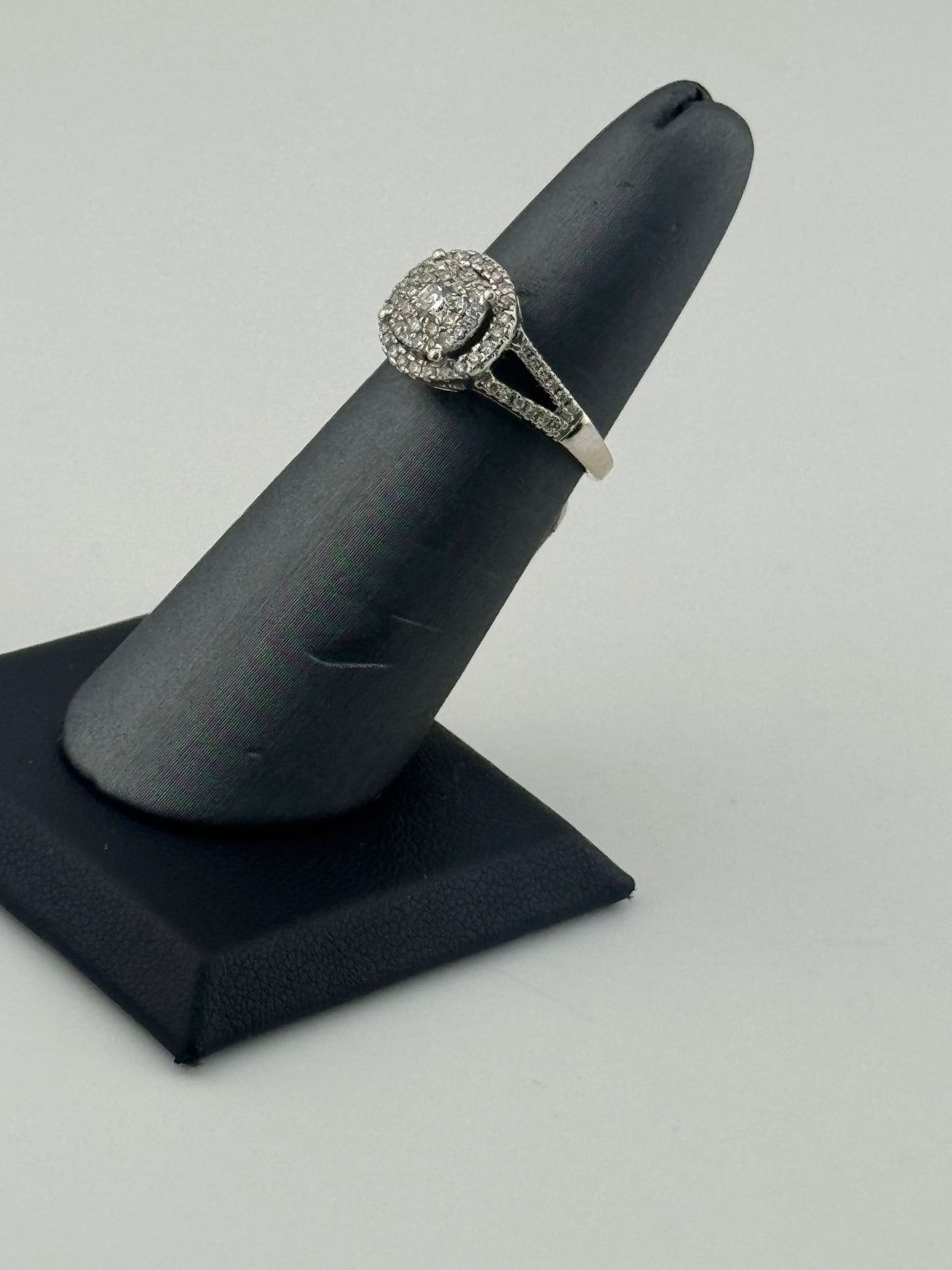 Gold White Diamond Ring