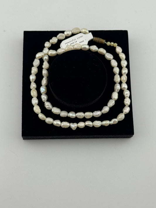 Pearls Necklace