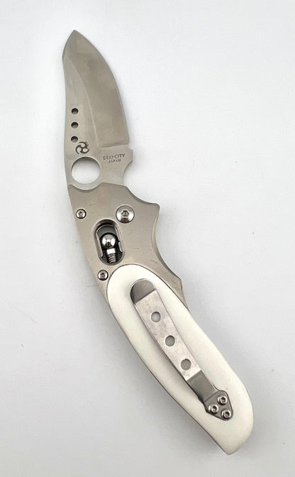 New Spyderco Phoenix White Micarta