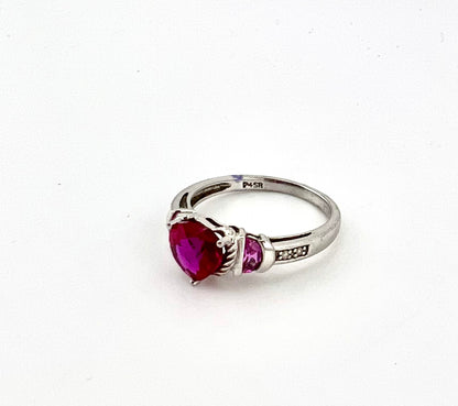 14k white gold ring with ruby heart design