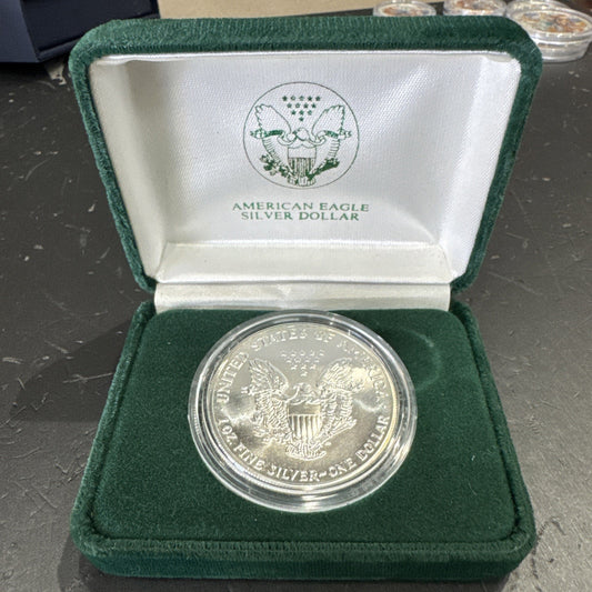 1989 U.S. American Eagle One Ounce Silver Uncirculated Coin with Box