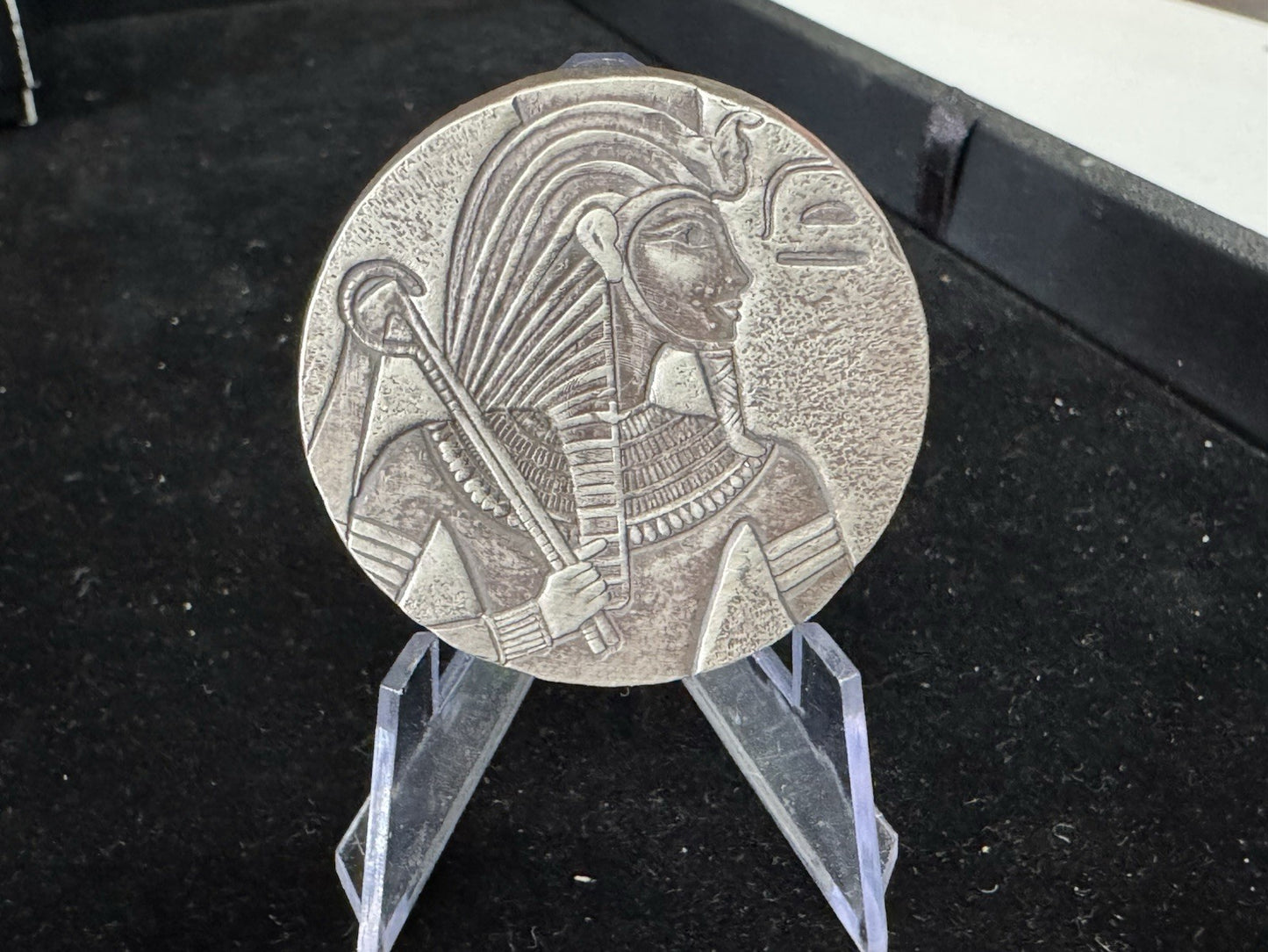 2016 Republic of Chad ERS Egyptian Relic Series King Tut 5 oz .999 Silver Coin