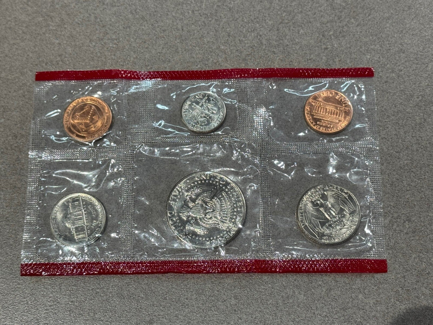 1984,1981,79,79,85 Uncirculated Coin Sets U.S Mint Mixed Years D