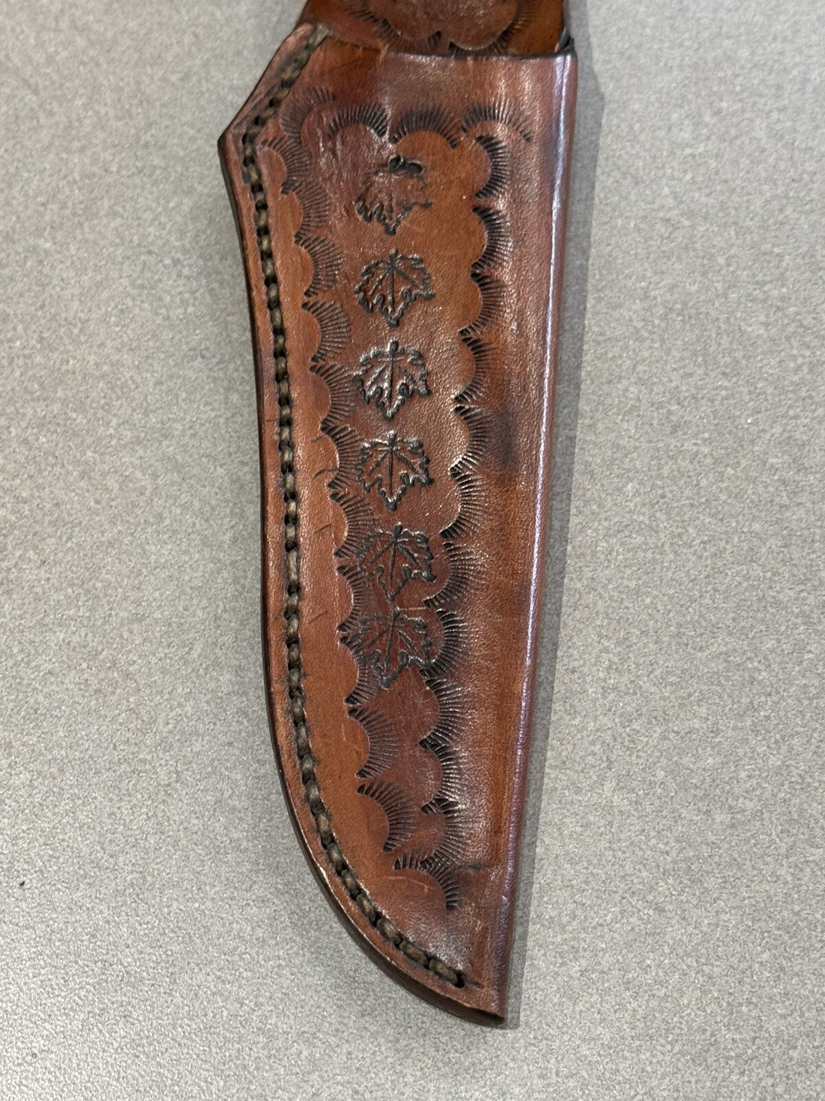 DAMASCUS STEEL BOWIE HUNTING  KNIFE WITH CUSTOM SHEATH 5” BLADE 9 1/2 “ FULL