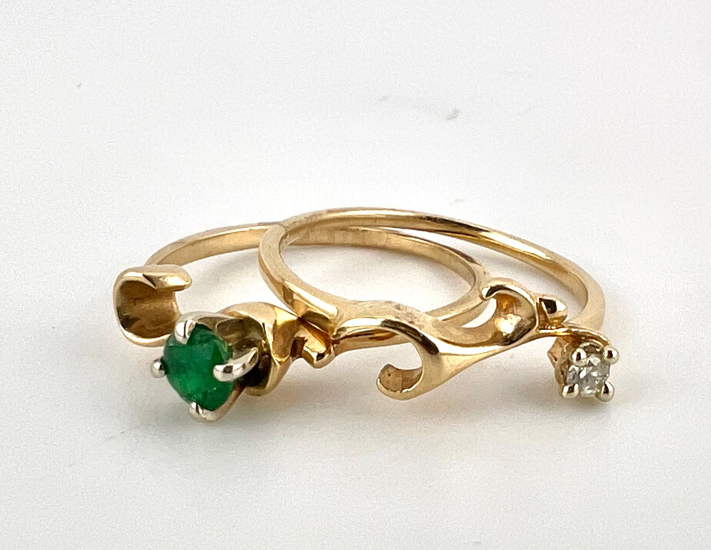 14k yellow gold, ladies emerald and diamond wedding set