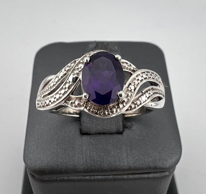 Ladies sterling silver amethyst ring