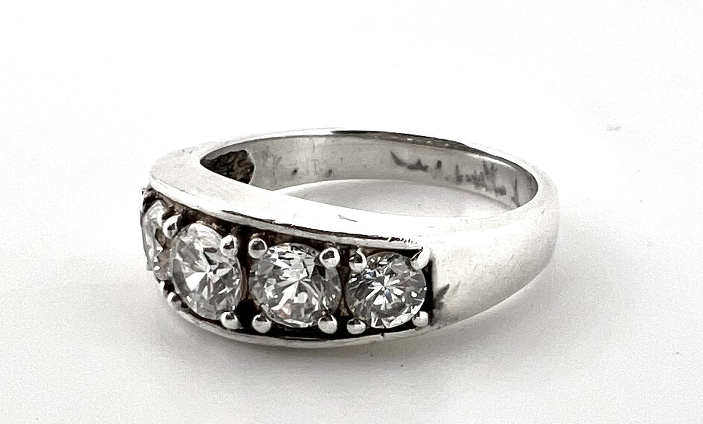 Ladies silver ring, five stone CZ