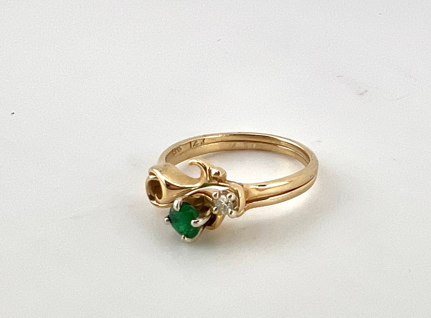 14k yellow gold, ladies emerald and diamond wedding set