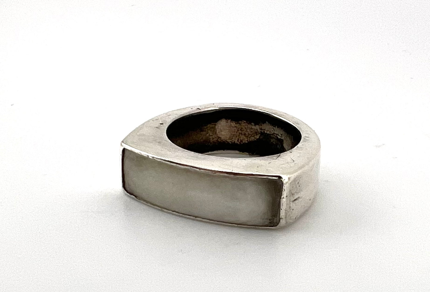 Ladies sterling silver ring, with the white rectangular stone