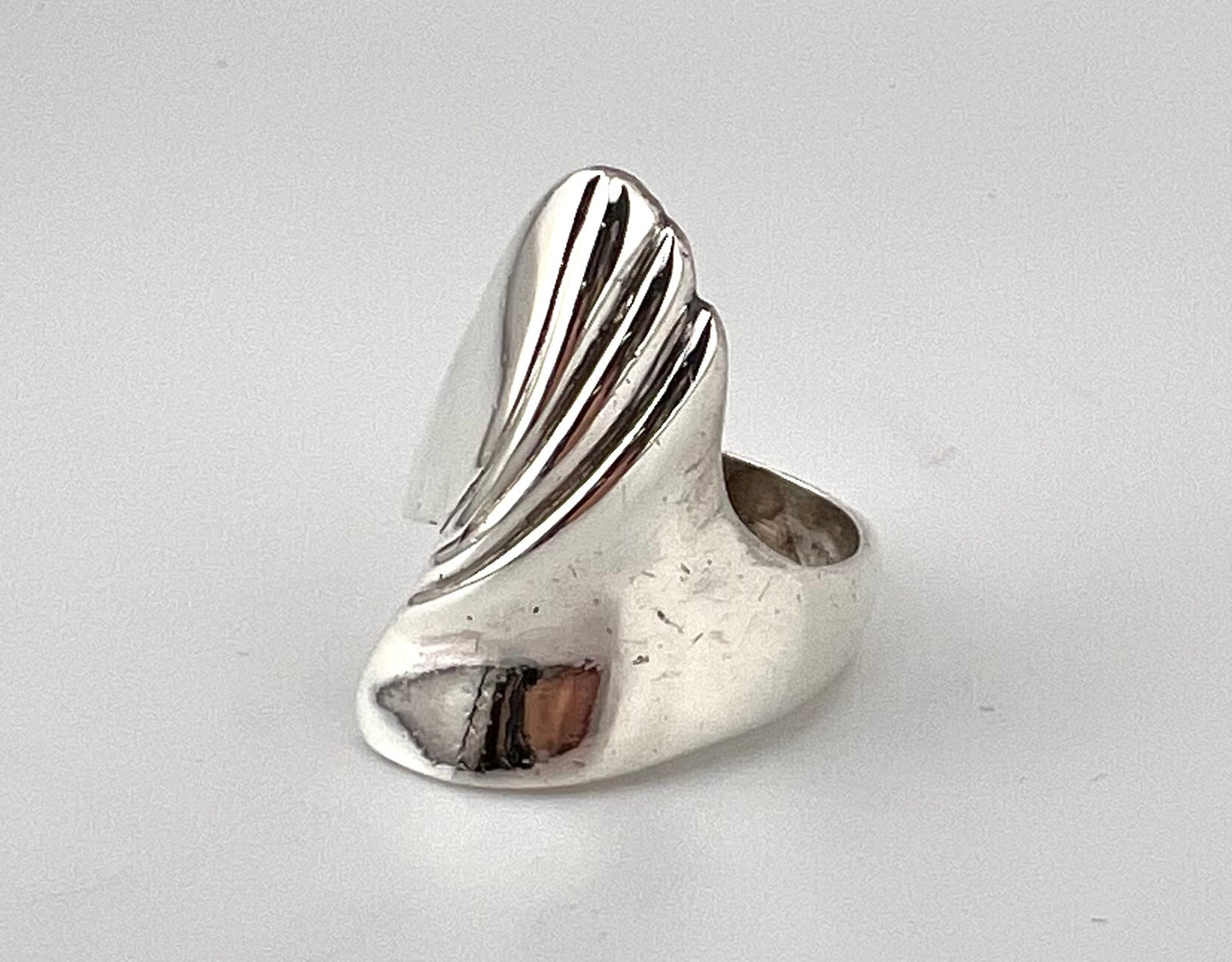 Ladies sterling silver ring, wave design