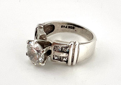 Ladies, silver ring 925 with CZ Stone and CZ Stone inlays