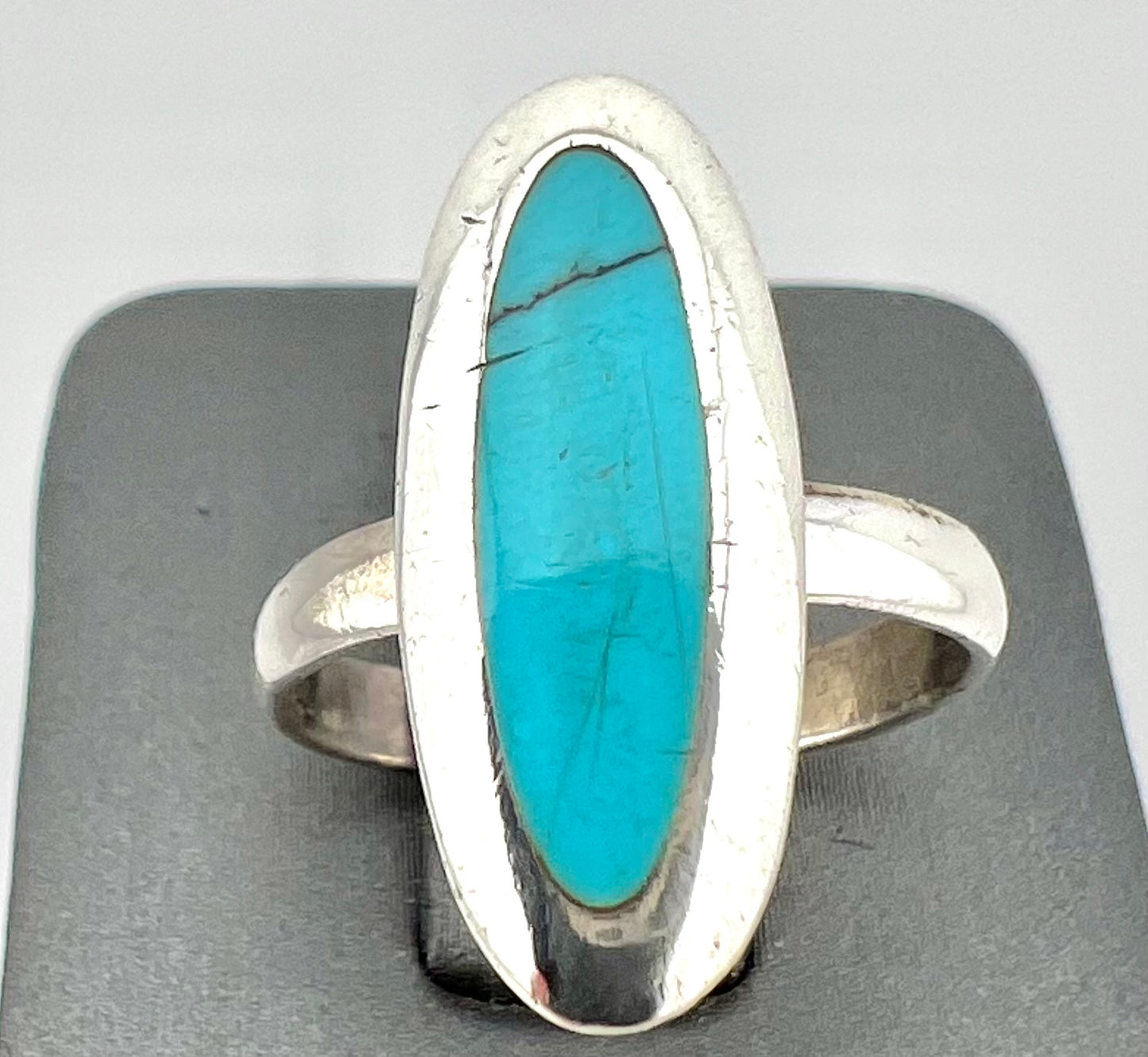 Ladies, oval, turquoise sterling silver ring