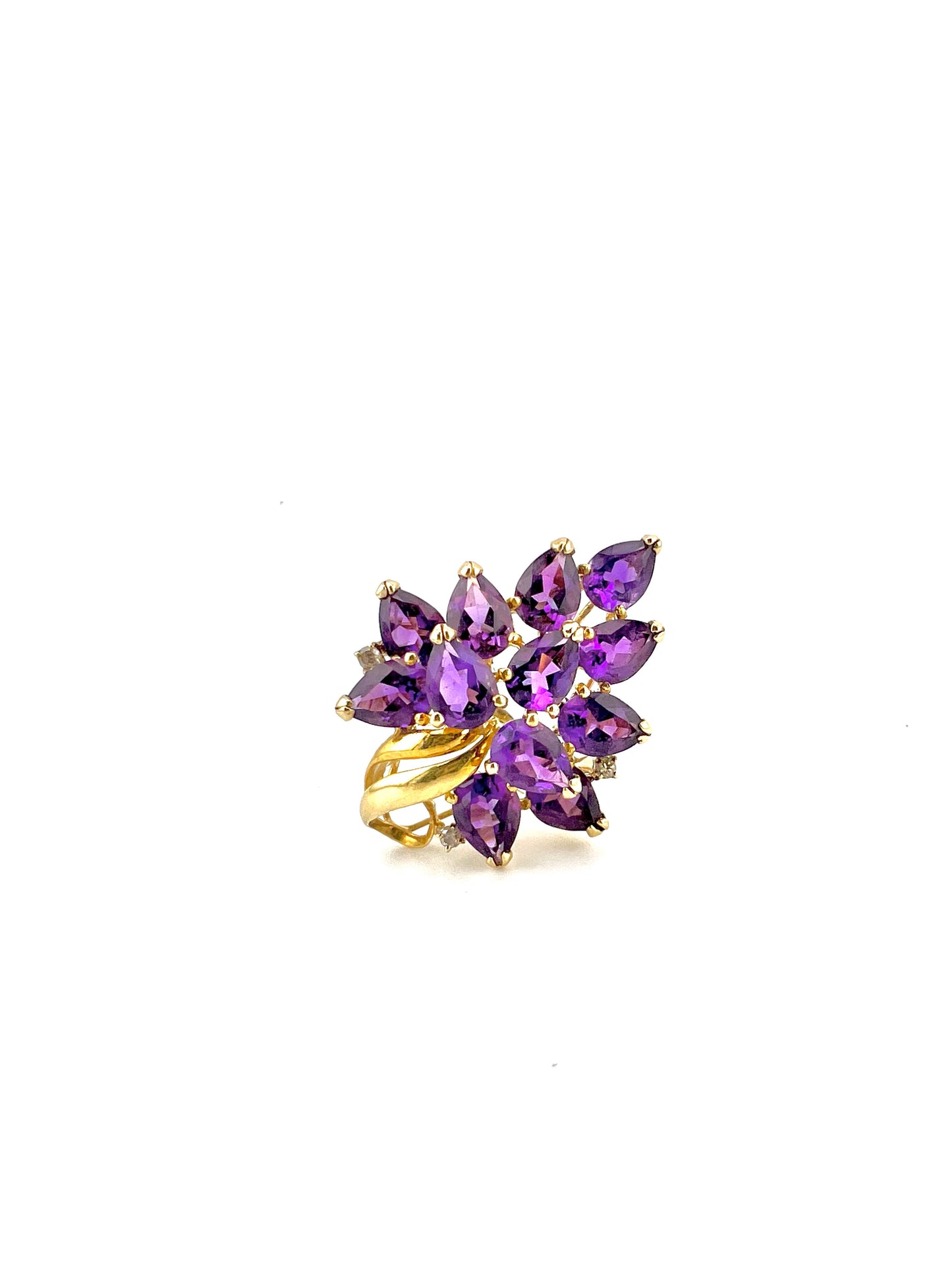 14k yellow gold ring with purple amethyst cluster