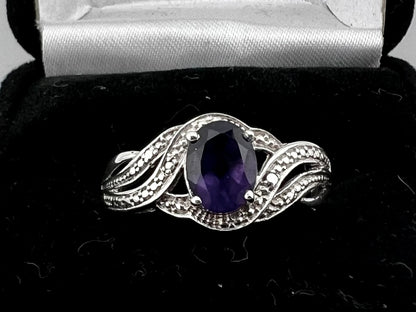 Ladies sterling silver amethyst ring