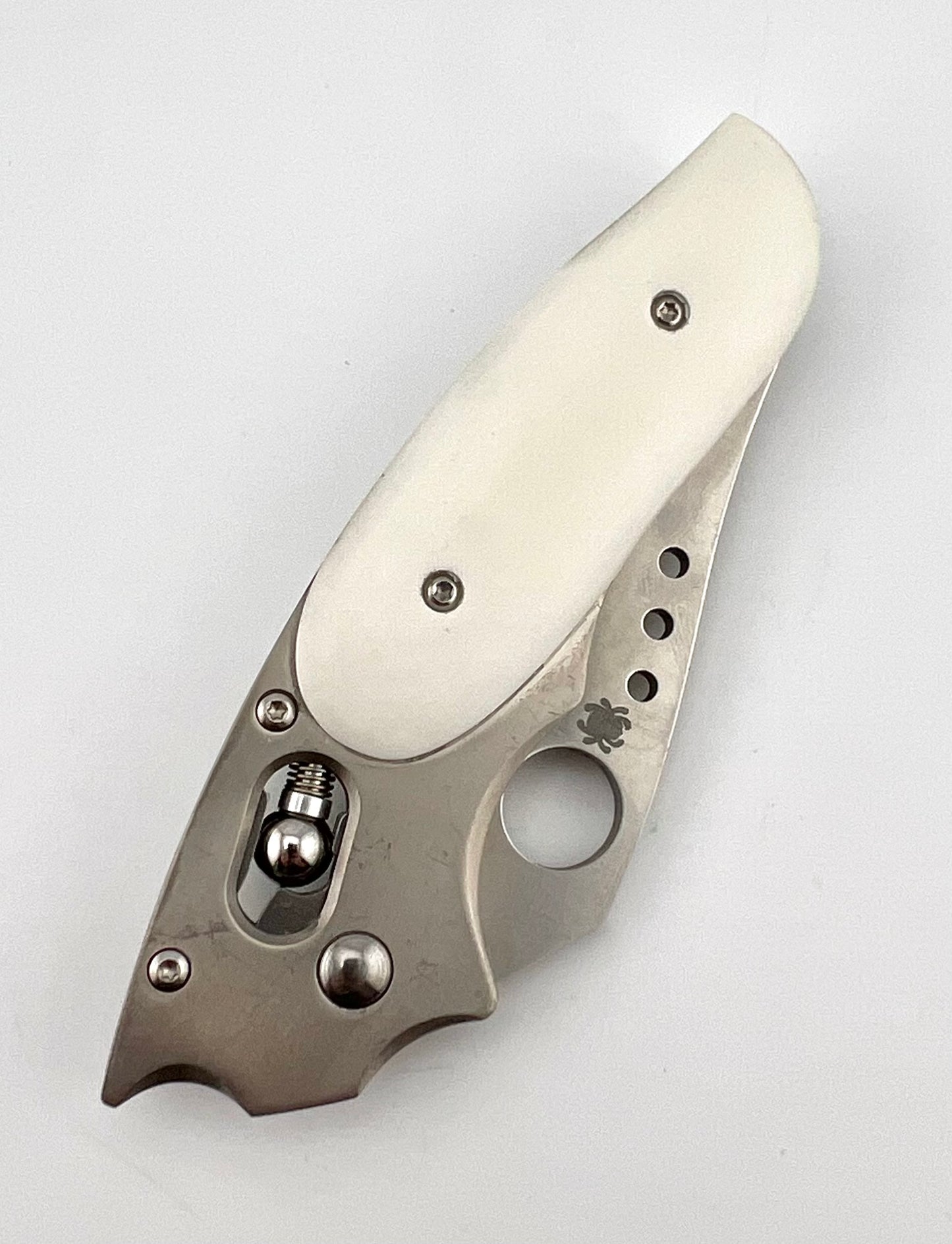 New Spyderco Phoenix White Micarta