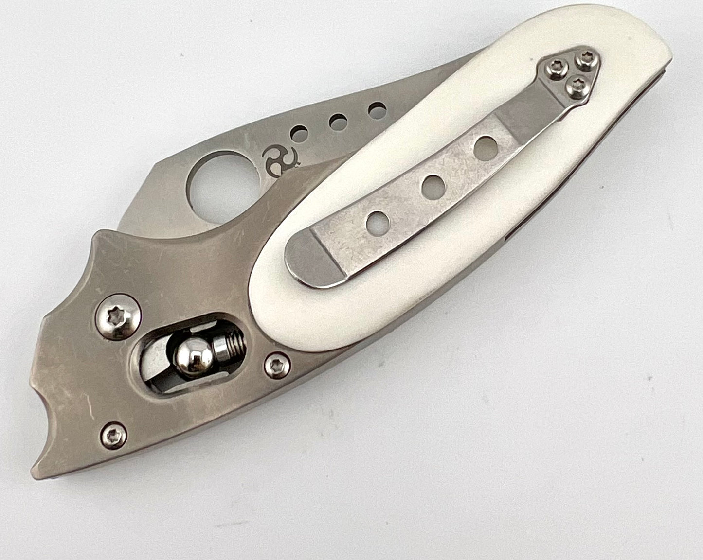 New Spyderco Phoenix White Micarta