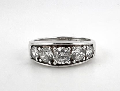 Ladies silver ring, five stone CZ