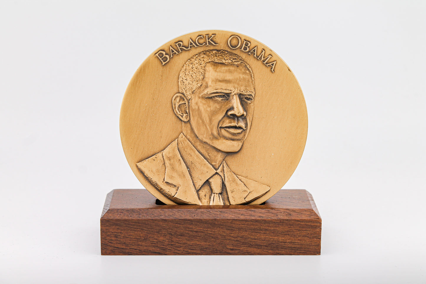 2009 Official Barack Obama Inaugural Medal with Box and Stand