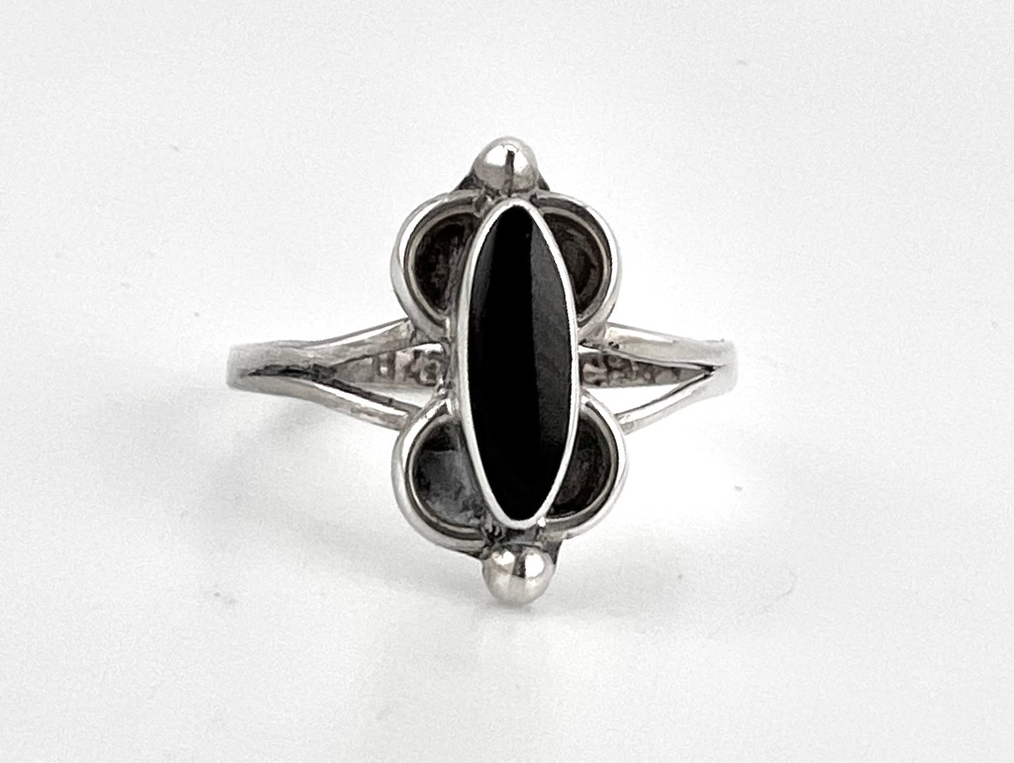 Ladies sterling silver ring with the black stone oval design