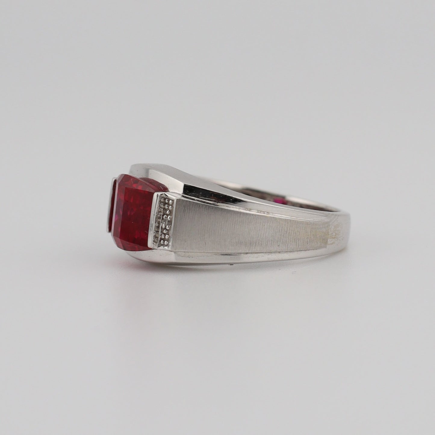 Mens 14k white gold ruby and diamond band