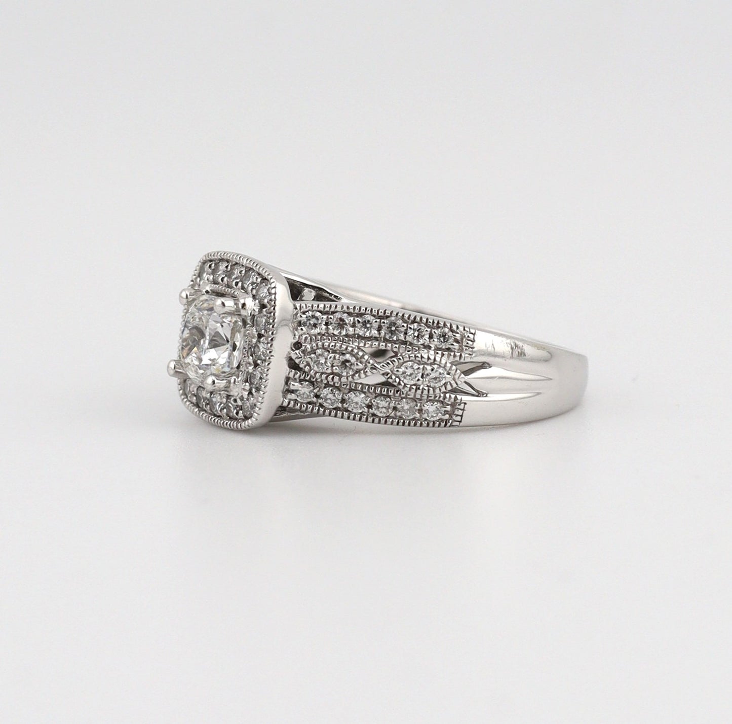 14k White Gold Halo Diamond Ring Ladies