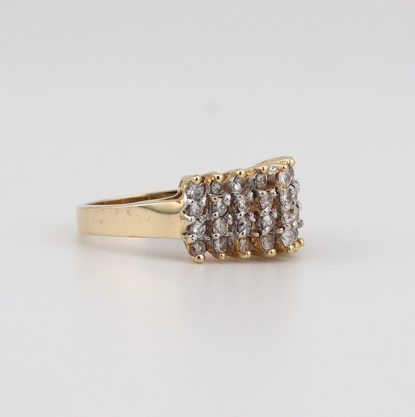 14k yellow gold pyramid design diamond ring