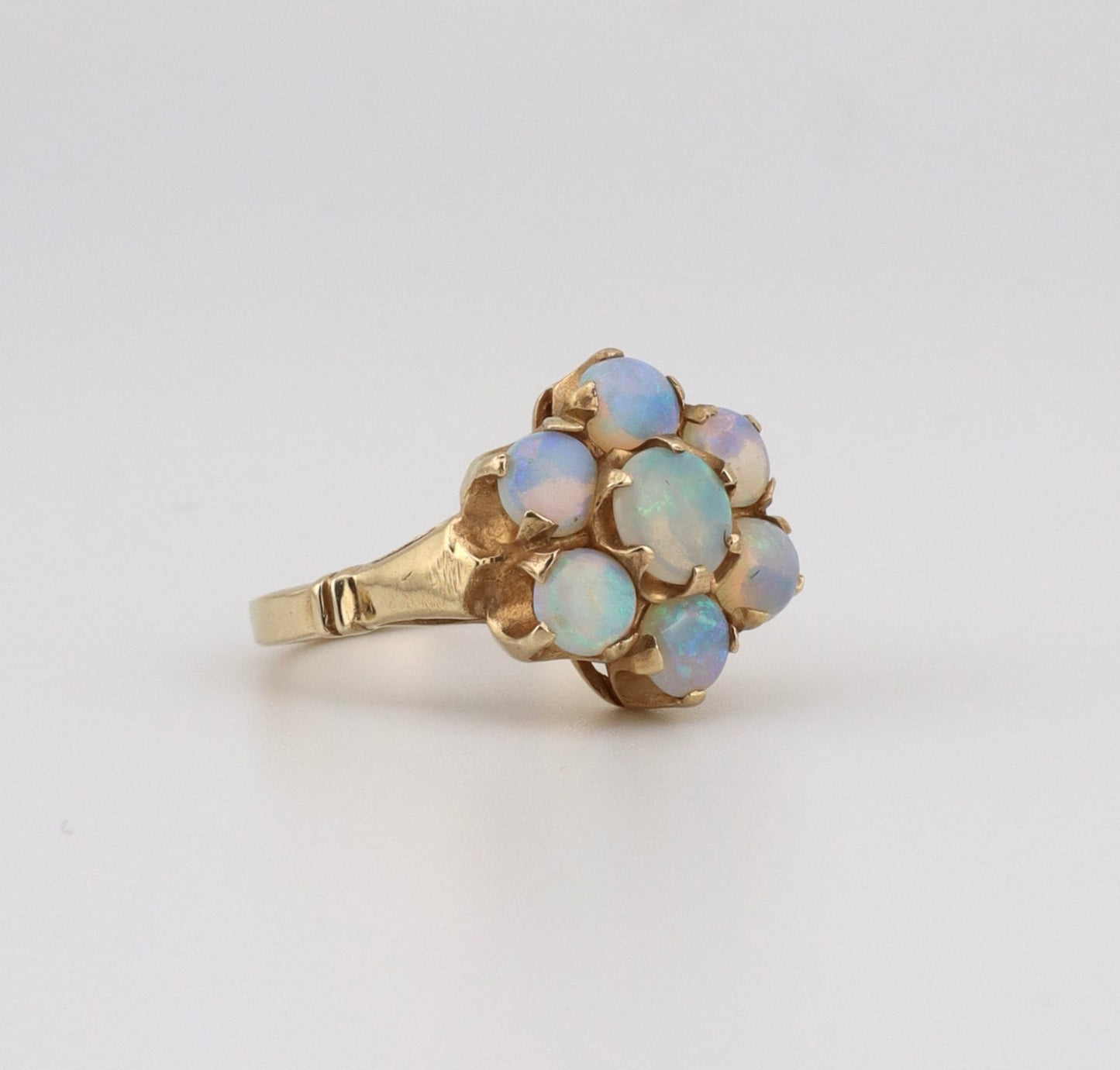 14k yellow gold vintage opal ladies ring