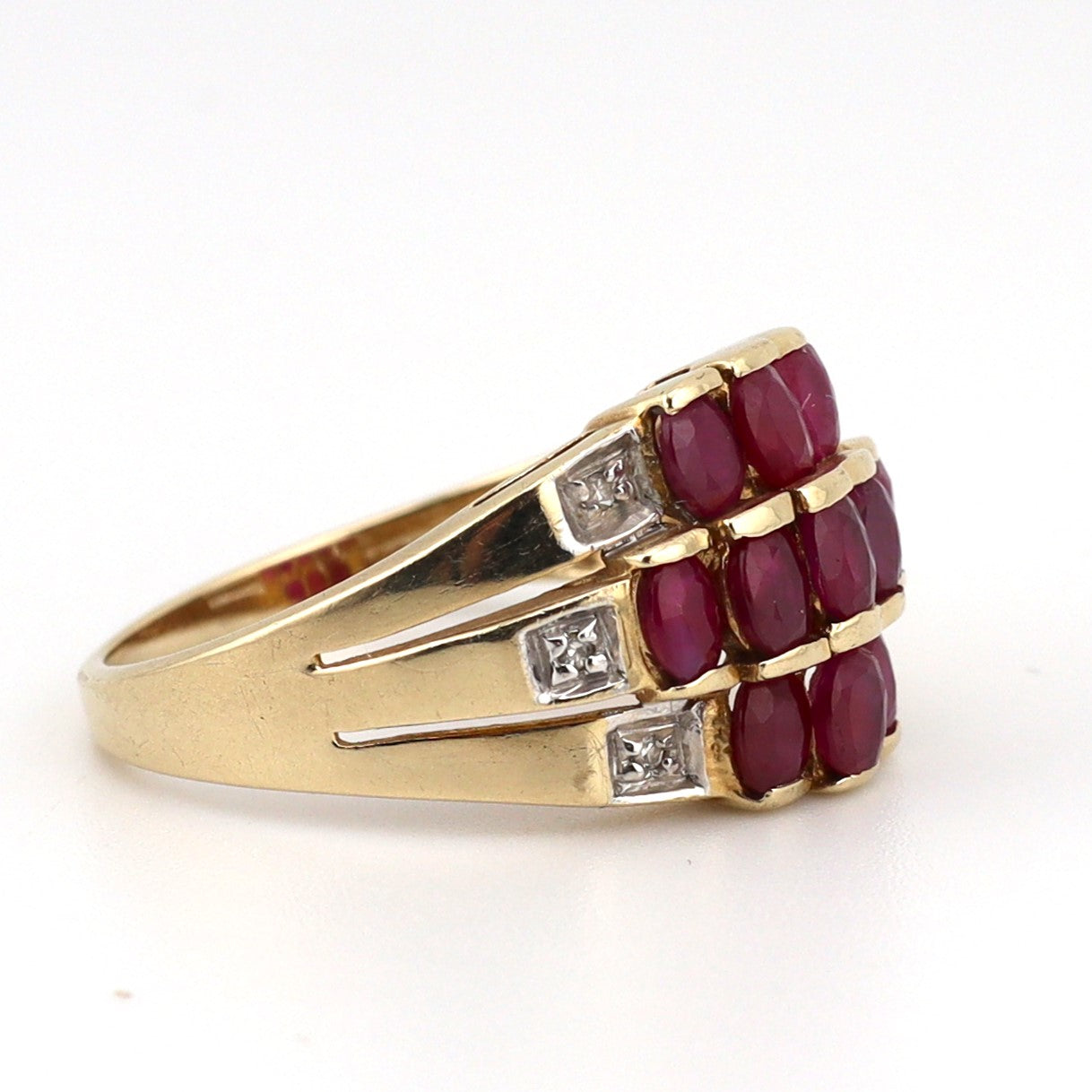 10k yellow gold vintage ladies ring with purple stone and diamonds