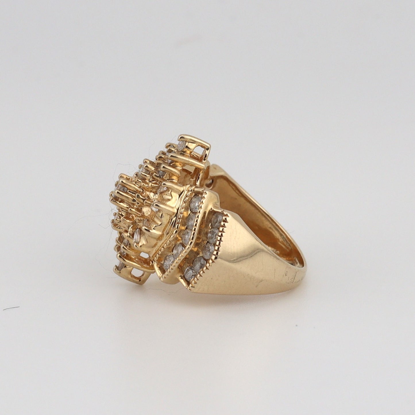 14k yellow gold fancy baguette and round diamond ring