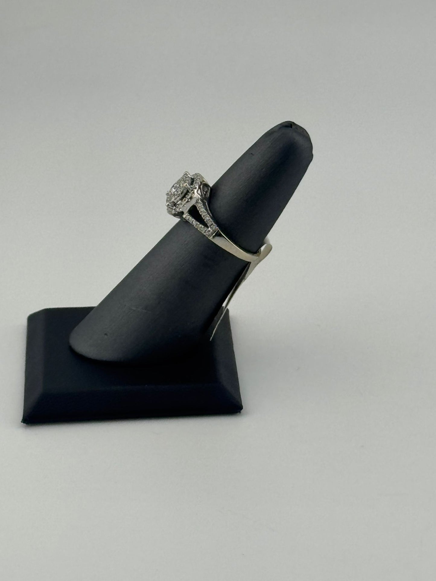 Gold White Diamond Ring